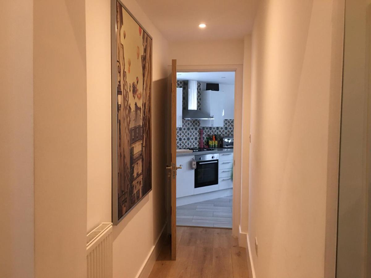 Apartament Bagshot Pennyhill Camberley Ascot Luxury 2 Beds 1 Bath Sleeps 4 Pets Ok Permit Parking Zewnętrze zdjęcie